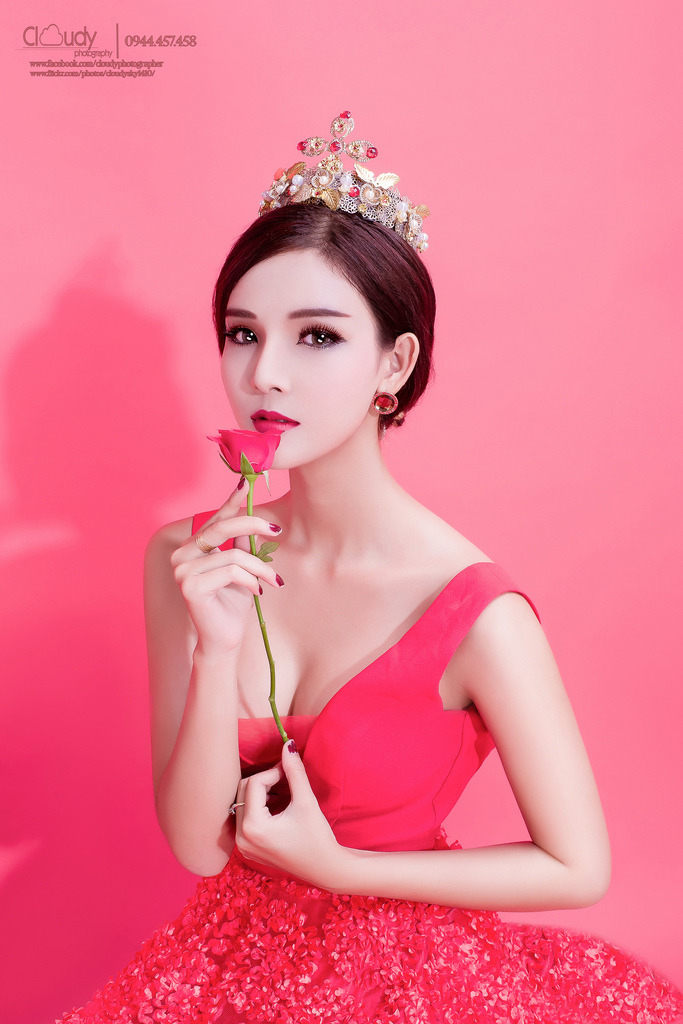 婚后被调教当众高潮h